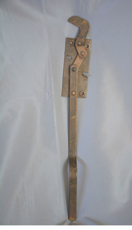 ANTIQUE 1904 COPPER PLATED CAST IRON DINING TABLE MECHANISM