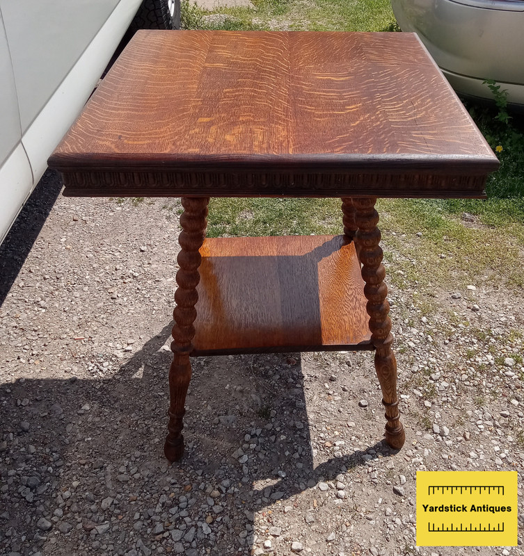 Quartersawn Oak Parlor Table / Center Table (JLC-PRT137) gallery