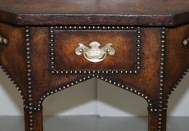ANTIQUE FULLY RESTORED GOTHIC PUGIN STYLE BROWN LEATHER STUDDED CONSOLE TABLE gallery