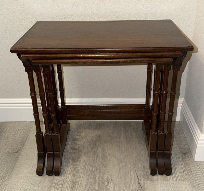 Vintage Set of 3 Ethan Allen Georgian Court Cherry Nesting Tables 1990s