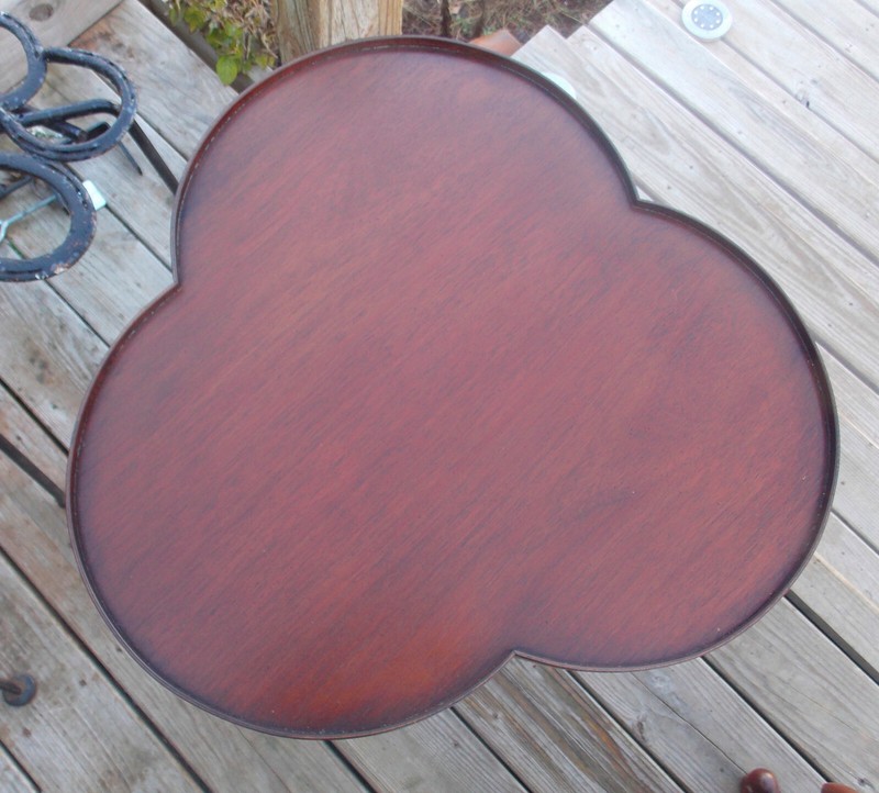 Mahogany Cloverleaf Lamp Table / Side Table (T707) gallery