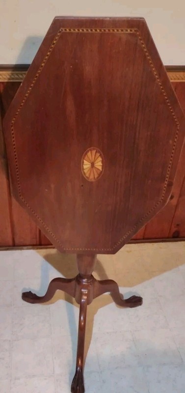 1920s American Chippendale Mahogany Tilt-Top Table W/ Maple Marquetry. BEAUTIFUL gallery
