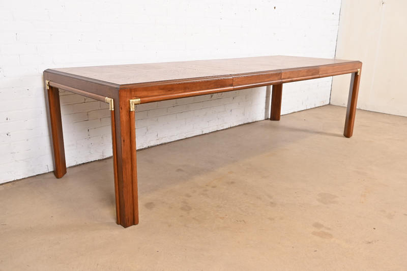 Drexel Heritage Mid-Century Hollywood Regency Walnut Extension Dining Table gallery