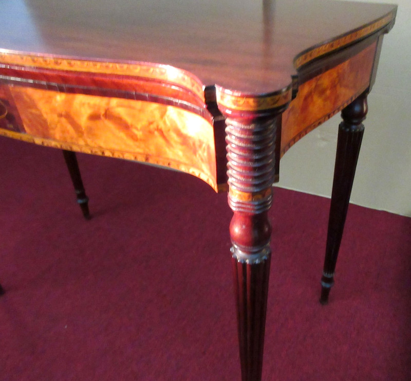 FINE ANTIQUE BOSTON / NORTH SHORE FEDERAL INLAID CARD TABLE OF HIGH STYLE gallery