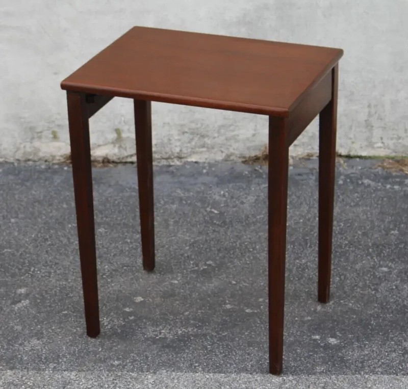 1940's English Mahogany Nesting Table Set of 3 Fully Refinished & Refurbished gallery