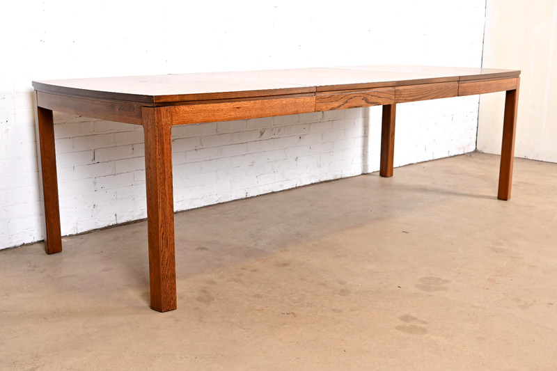 Thomasville Mid-Century Modern Extension Dining Table, Newly Refinished gallery