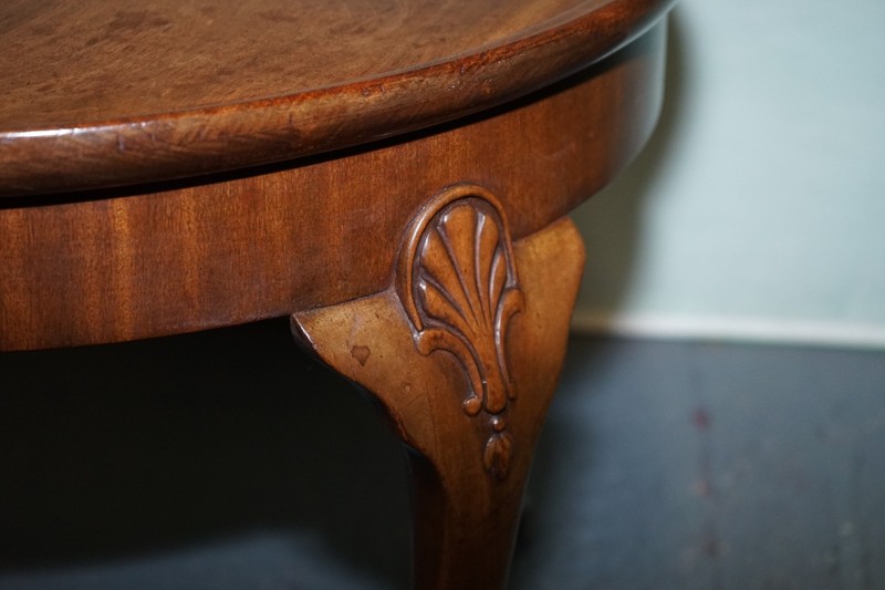 1930s WARING & GILLOW WALNUT ROUND SIDE TABLE QUEEN ANNE STYLE gallery
