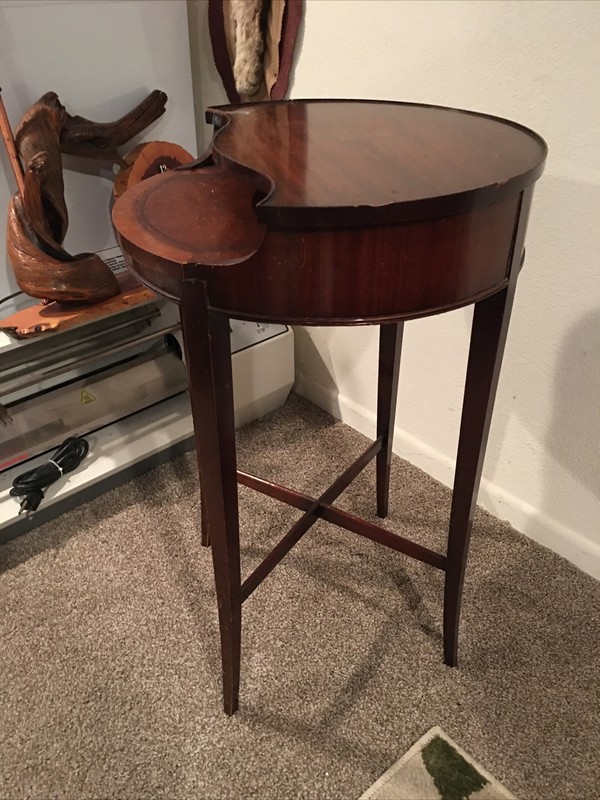 Vintage Antique Inlaid Round Accent End Table Lamp Table gallery