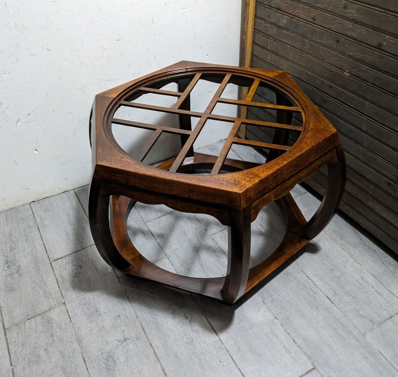 Vintage Hekman Asian Ming Chippendale Style Hexagonal End Table Wood Fretwork gallery