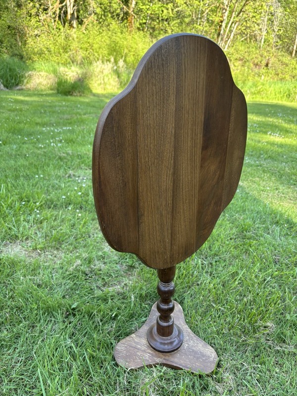 Antique 19th Century Oak With Walnut Stain Tilt Top Table