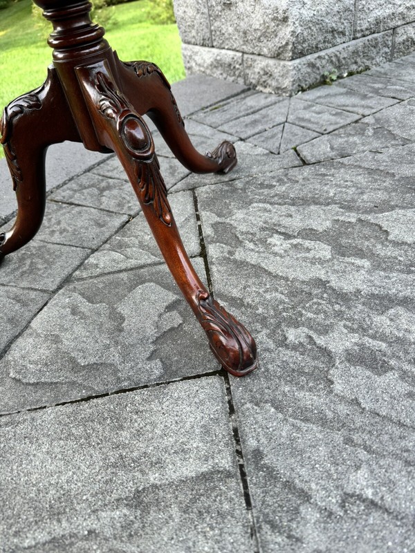 VTG Chippendale Style 2 Tier Pie Crust Carved mahogany Table Claw Foot 31x26” gallery