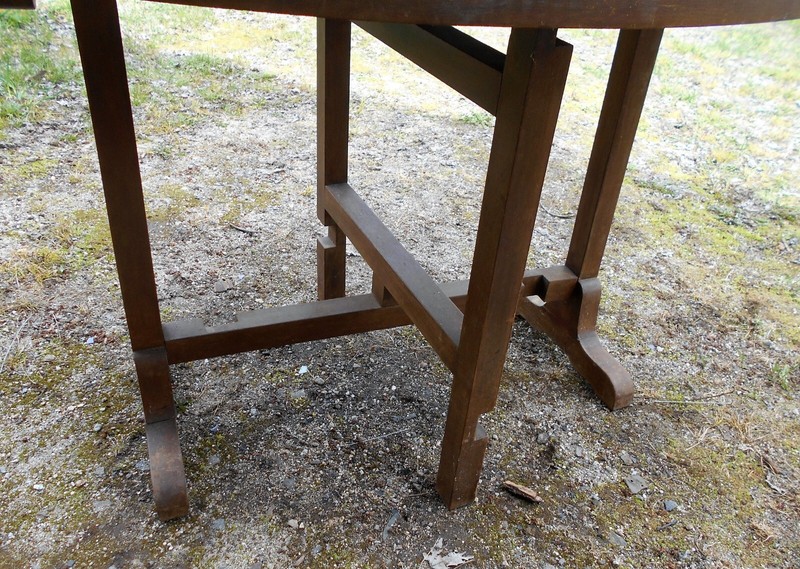 ANTIQUE VICTORIAN TRESTLE BASE TILT TOP TABLE gallery