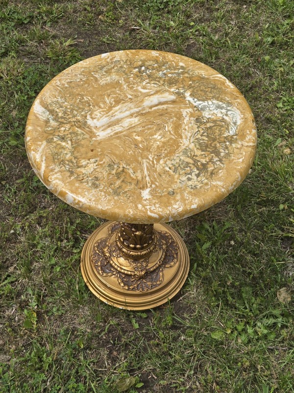 Vintage Hollywood Regency Pedestal Side Table Faux Marble Gold Gilt Ornate 16″