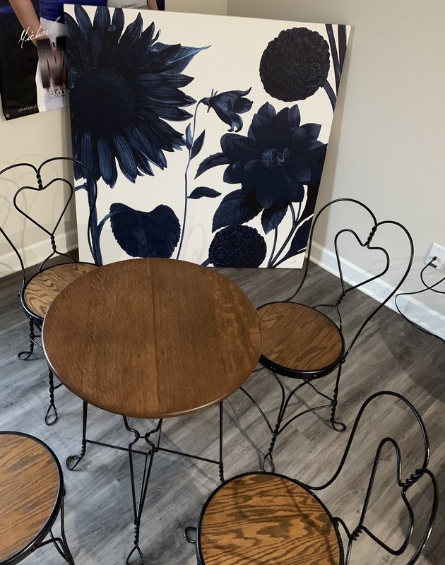 Wrought Iron Vintage Parlor Table With Heart Shape Chairs gallery