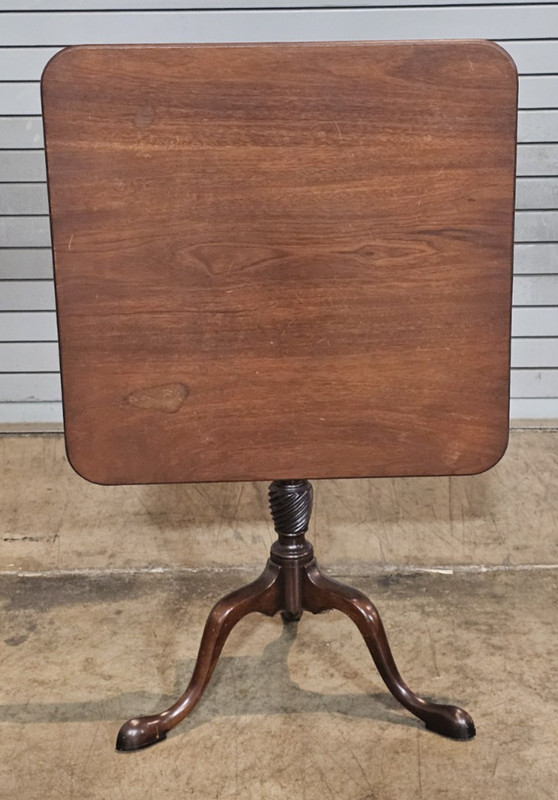 KITTINGER Williamsburg Mahogany Square Tilt Top Table Occasional Table CW 69 gallery