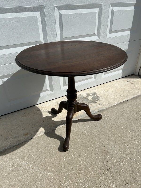Vintage Ethan Allen Georgian Court Rotating Top Tea Table