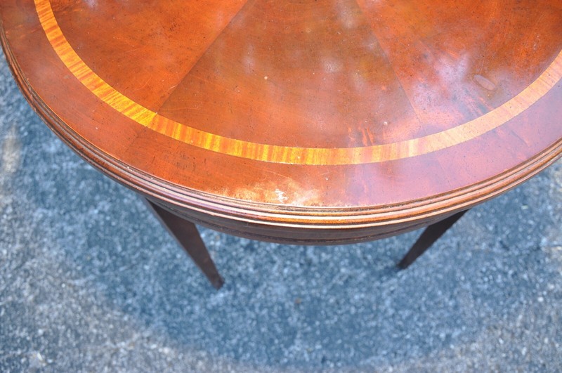 Federal Style Round Table with Inlay and Parquetry Top gallery
