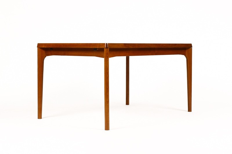 Danish Modern / Mid Century Teak Expandable Dining Table — Henning Kjaernulf gallery