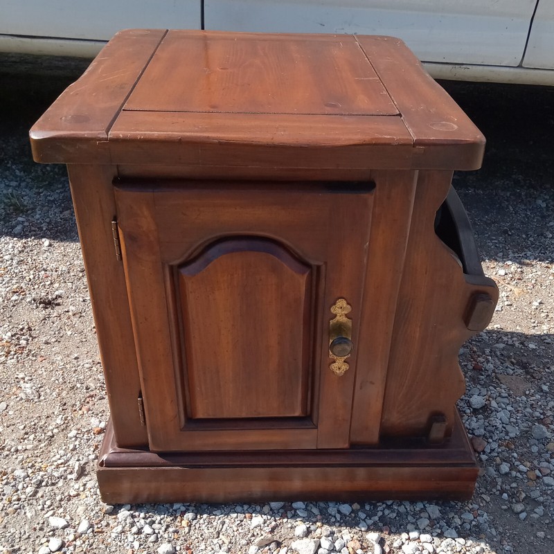 Mid Century Pine Old Tavern Style Double Door End Table (ET92)