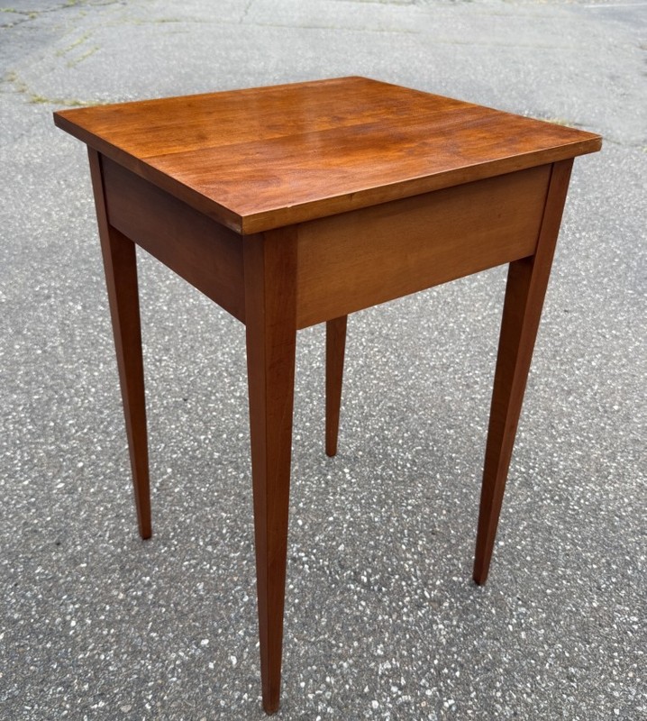 Eldred Wheeler American cherry end table. Williamsburg Hepplewhite 1790-1810 gallery