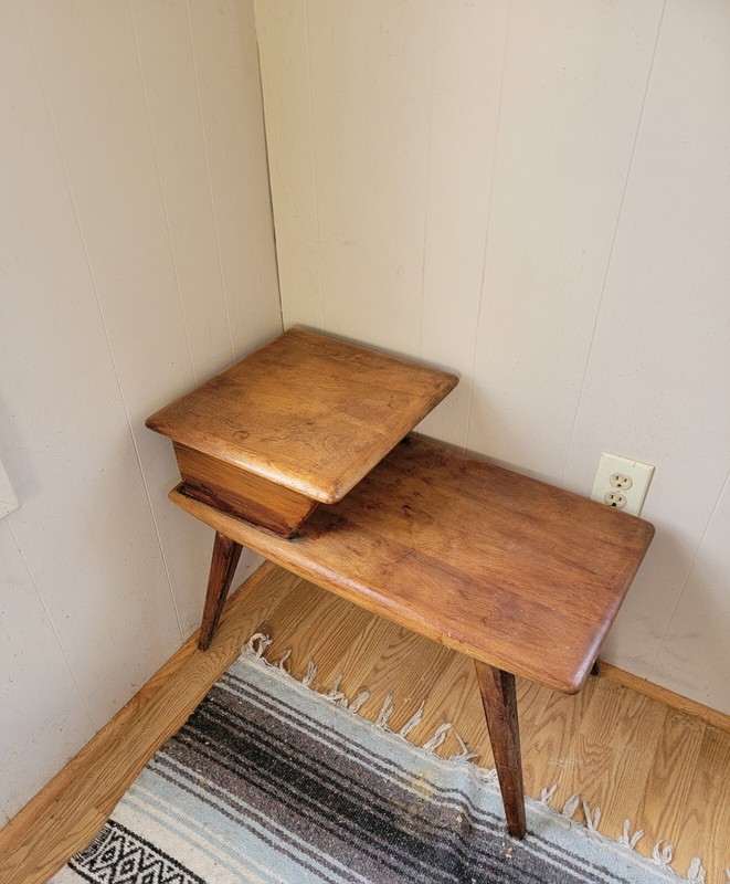 Heywood Wakefield Mid Century End/Side Table