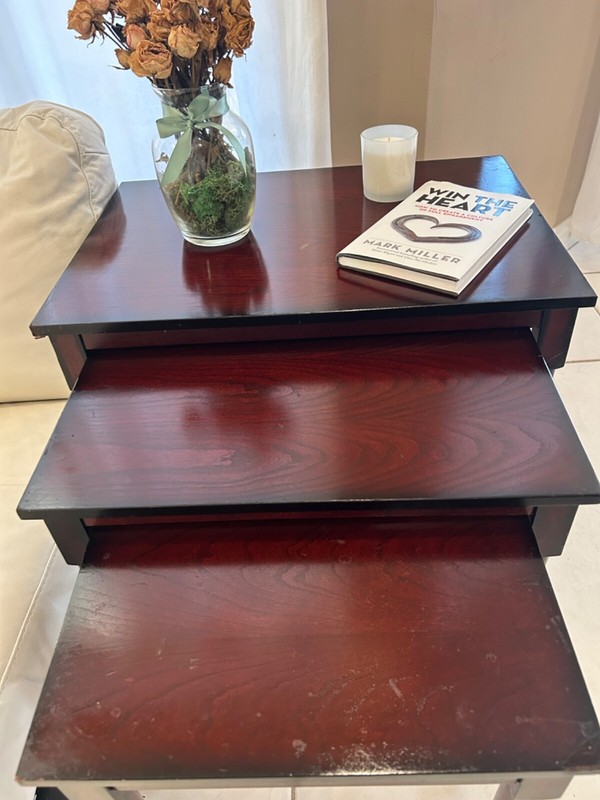 Set of 3 nesting tables Bombay - Mahogany Vintage 1998 gallery