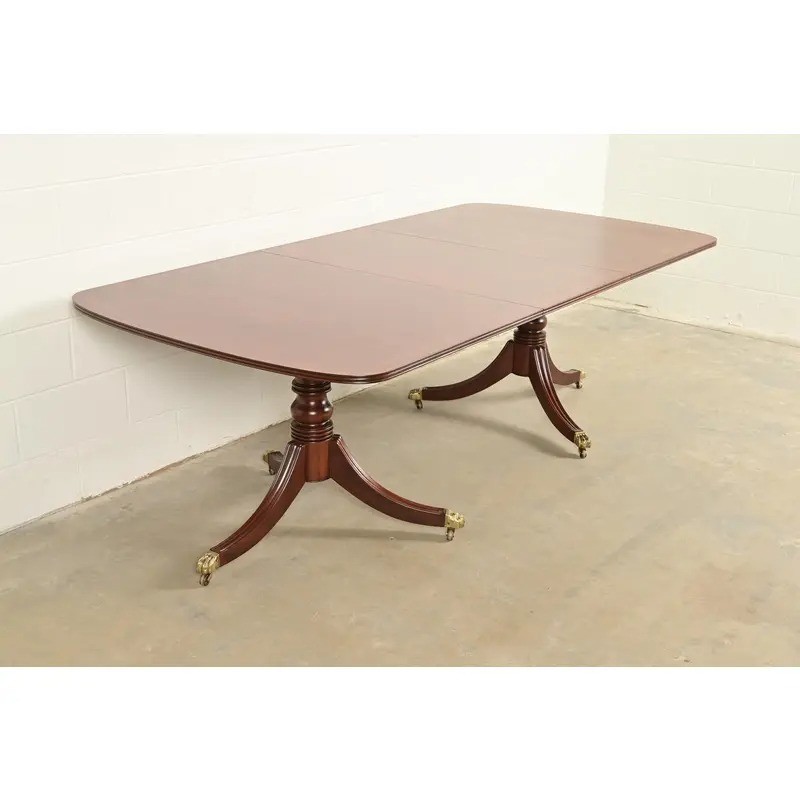 Henredon Georgian Mahogany Pedestal Extension Dining Table, Newly Refinished gallery