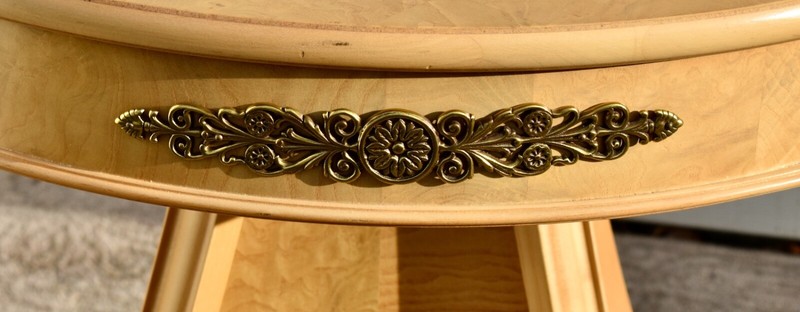 Vintage Round Henredon Maple Biedermeier Pedestal Table W/ Brass Fittings gallery