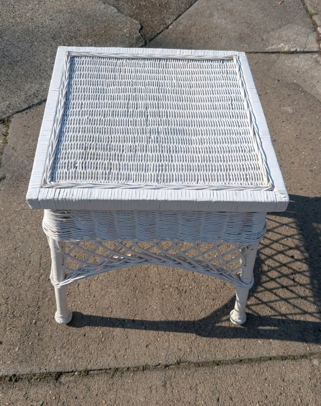 Vintage Ornate Woven White Rattan and Wicker gallery