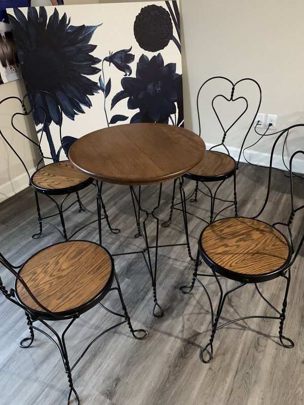 Wrought Iron Vintage Parlor Table With Heart Shape Chairs gallery