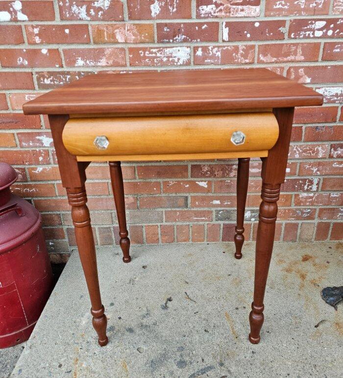 Antique Cherry End Table Plant Fern Stand Night Stand 1 Curved Drawer Glass Knob
