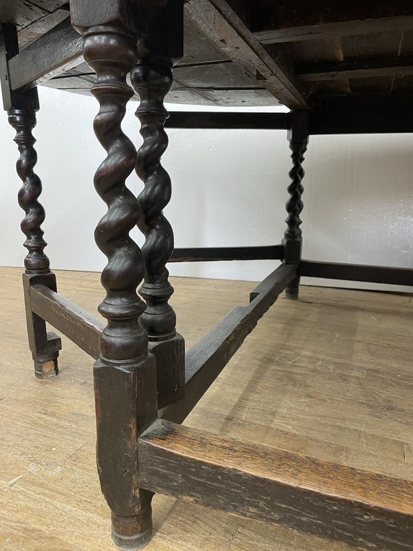 Large 17th C PILGRIM CENTURY 8 Leg Spiraled OAK Barley Twist Dining Table gallery