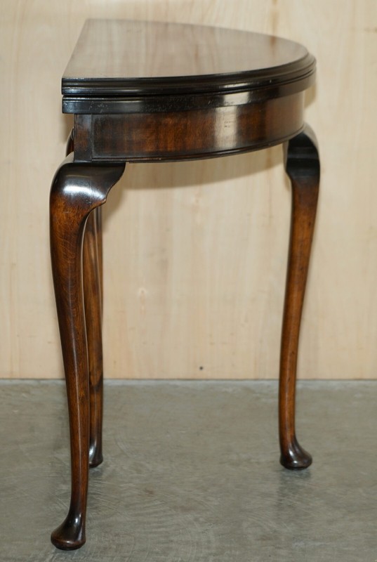 FINE ANTIQUE MAHOGANY CIRCA 1880 CONSOLE GAMES DEMI LUNE CARD TABLE UNFOLDS gallery