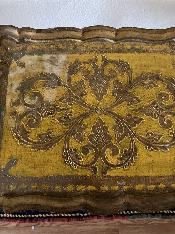 Set Of 2 Italia “Florentine” Gold Gilt Nesting Tables Ornate Design Italy gallery