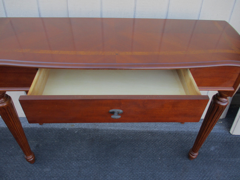 63917 Banded Mahogany Console Hall Table Stand gallery