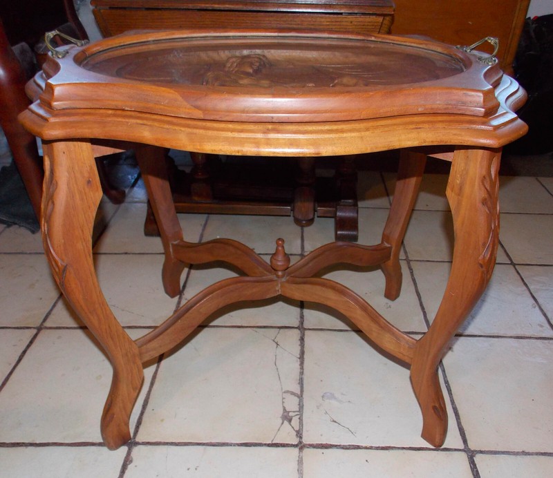 Walnut Queen Elizabeth & Charles Glass Top Coffee Table With Tray (CT-3) gallery