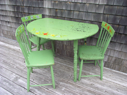 ANTIQUE Shabby Farmhouse Drop Leaf Farm Country table and Plank bottom Chair Set