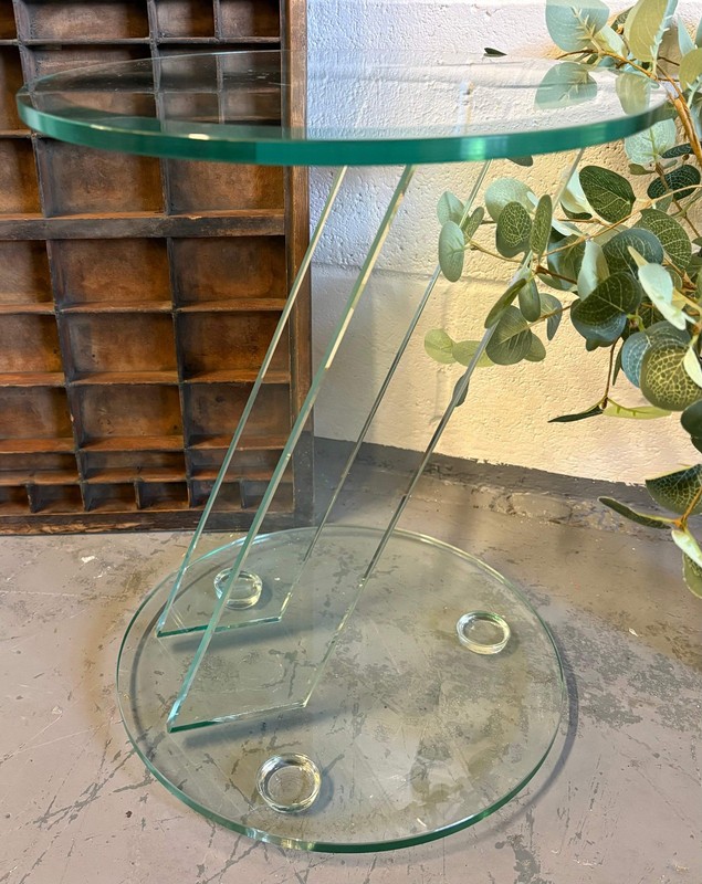 Vintage Italian 1980’s Tempered Glass Modern Side / drinks table Original Unique