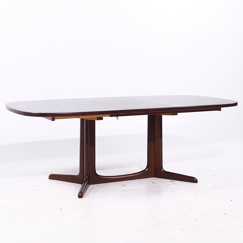 Gudme Mobelfabrik Mid Century Danish Rosewood Expanding Dining Table with 1 Leaf