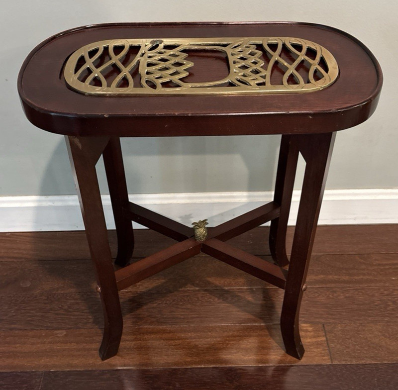 Vintage Mahogany Kettle Table End/Side Table w/ Brass Insert 19″x17″x9″