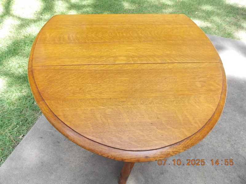 Med Size Solid English Oak Double Drop Leaf Gateleg Table Turned Post Leg 0 S&H gallery