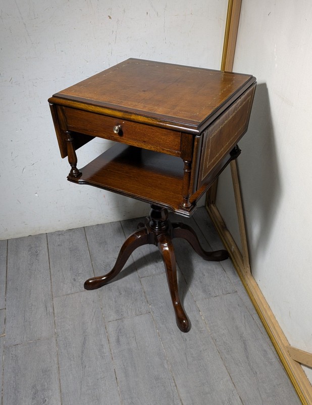 Antique Duncan Phyfe Leather Top Drop Leaf Mahogany Pedestal Side Table B