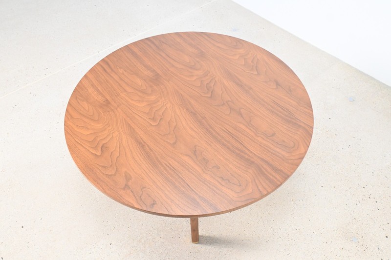 Mid-Century Modern Walnut Coffee Table by Edward Wormley for Dunbar gallery
