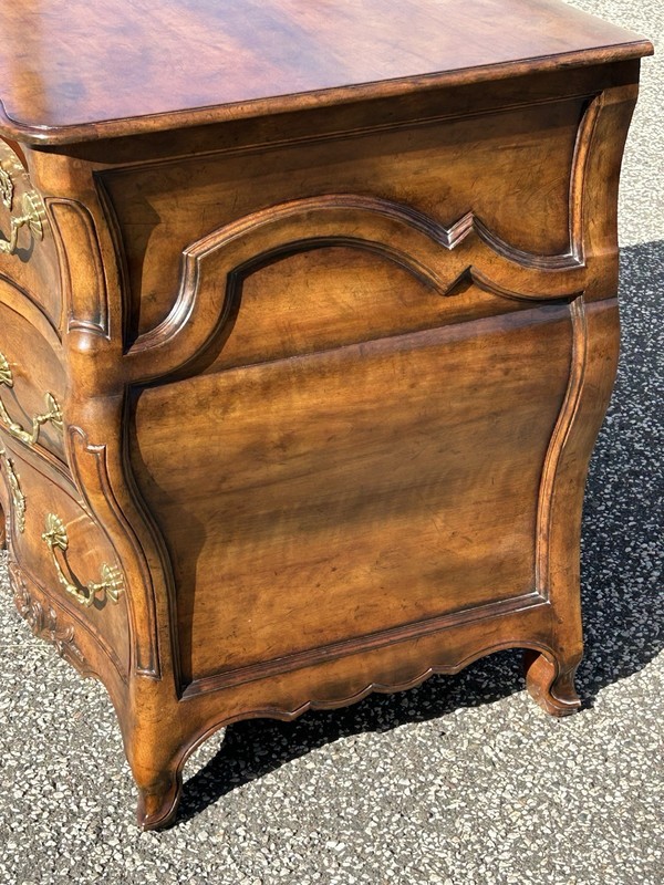 Baker McMillen Collection Continental Style Bombe Chest Of Drawers gallery