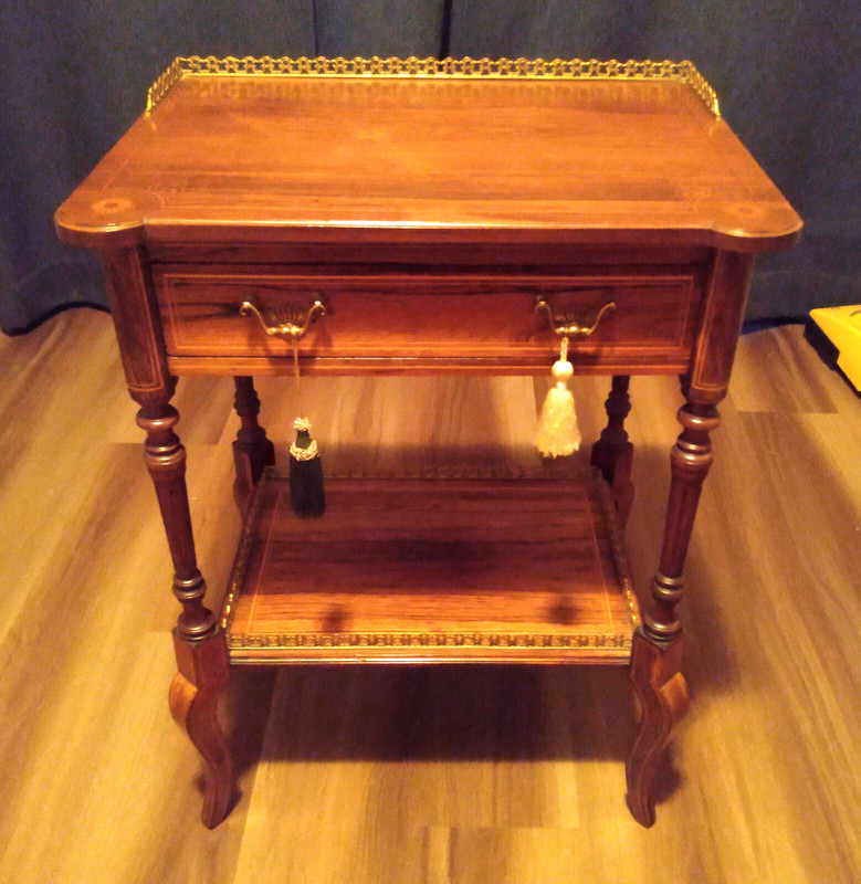 FINE REGENCY (1830) DRAWING ROOM TABLE, ROSEWOOD & MAHOGANY w ORIGINAL BRASS gallery