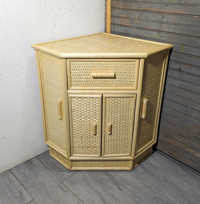 Vintage Boho Chic Cottage Wicker Rattan Corner Table Shelf Cabinet Mid Century