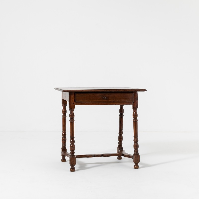 Late 17th Century Walnut Welsh Tavern Table gallery