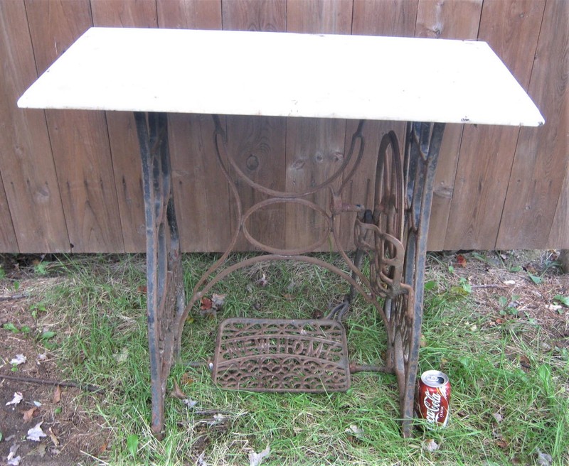 ANTIQUE NEW HOME CAST IRON SEWING MACHINE PATIO GARDEN TABLE STAND NO MARBLE TOP gallery
