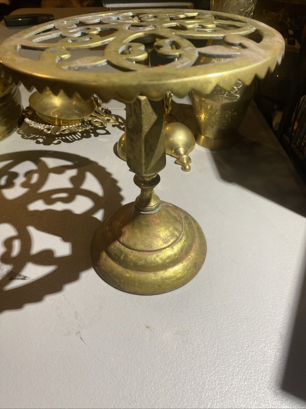 Vintage Brass Small Table Stand 9″ tall 8″ wide