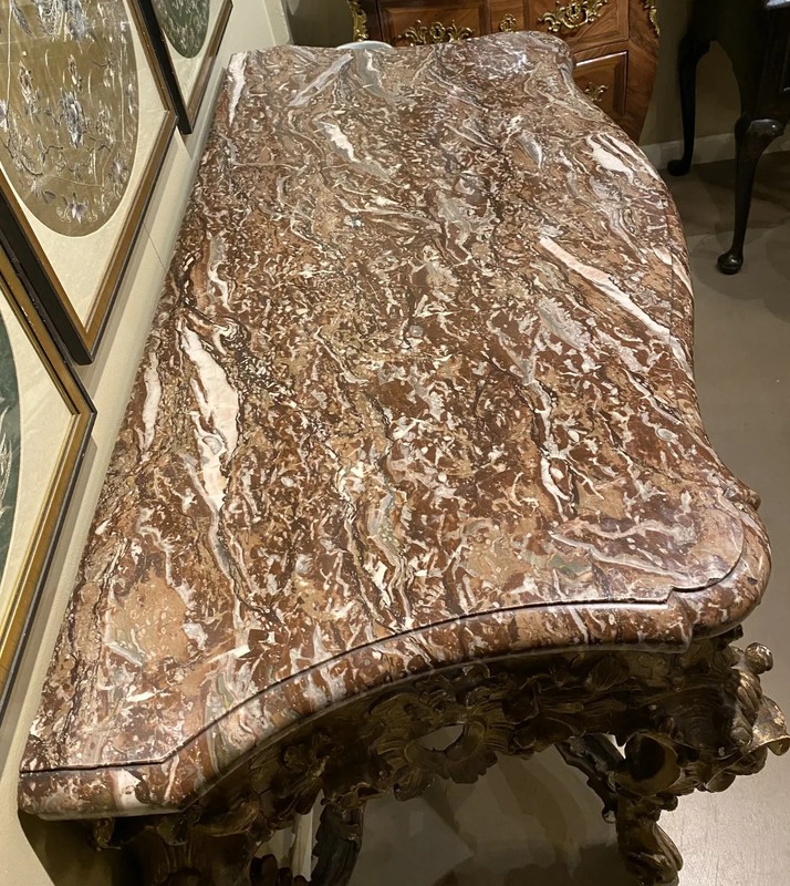 Exceptional 18th Century Rococo Giltwood Marble Top Console Table gallery